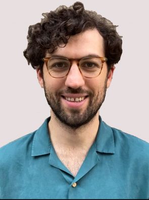 Esteban B.